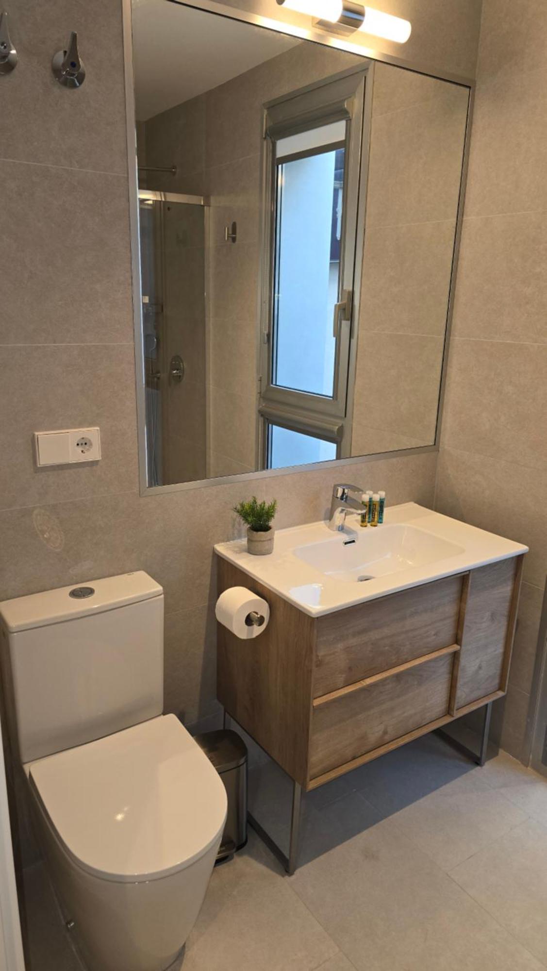 Hostal Rambla 24 By Holihome Аликанте Екстериор снимка