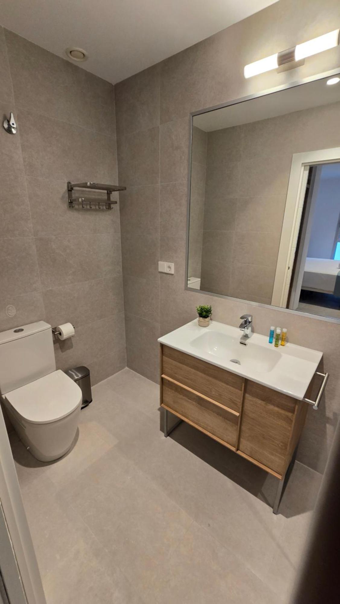 Hostal Rambla 24 By Holihome Аликанте Екстериор снимка