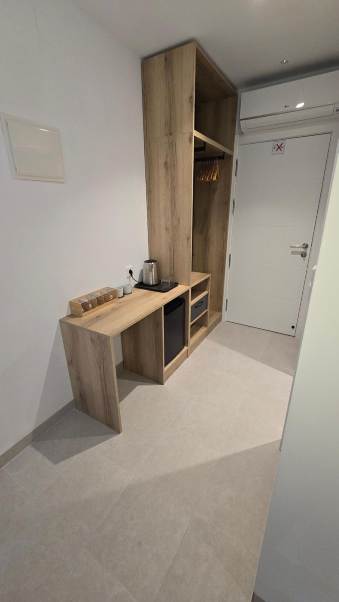 Hostal Rambla 24 By Holihome Аликанте Екстериор снимка