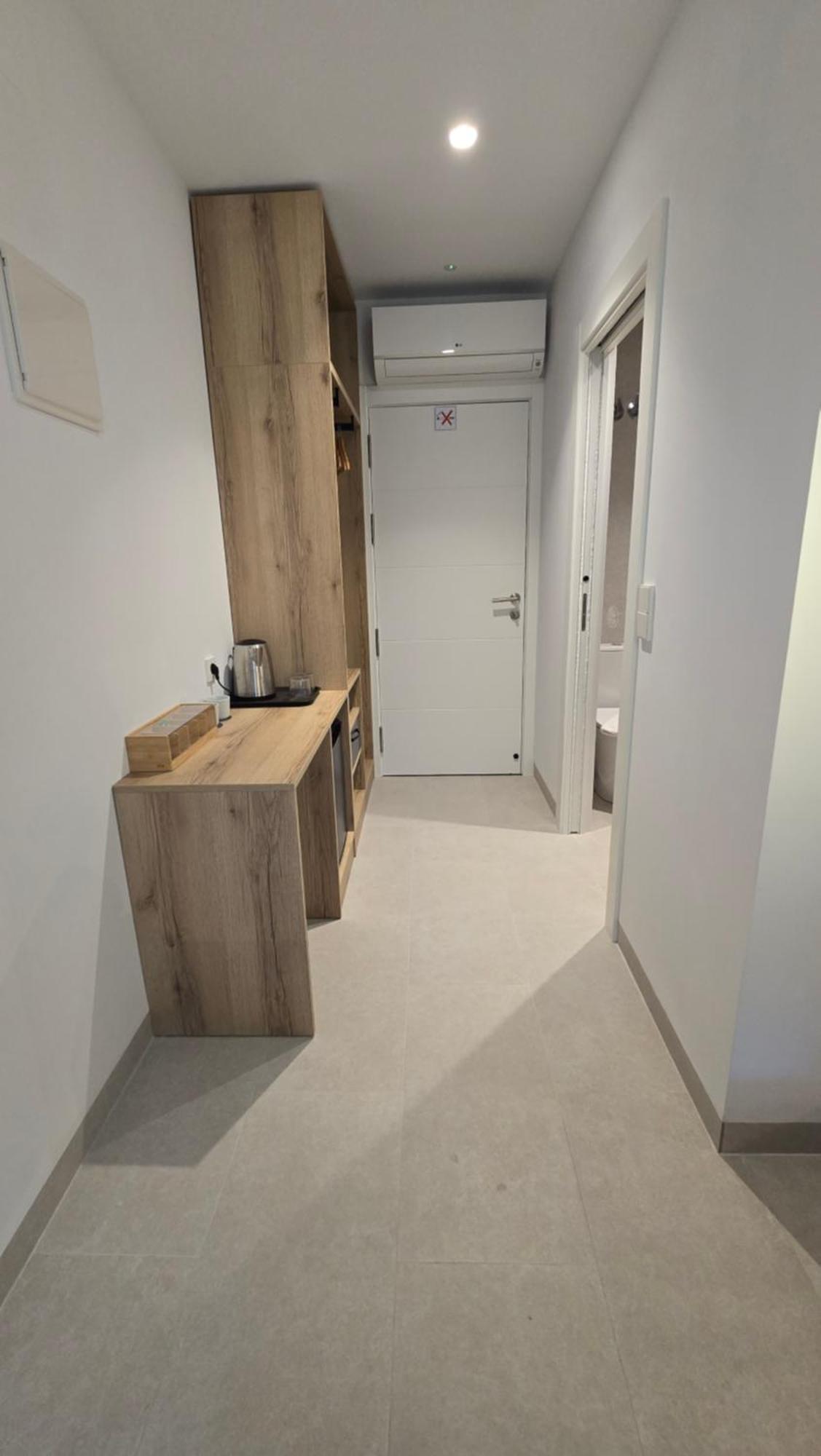 Hostal Rambla 24 By Holihome Аликанте Екстериор снимка